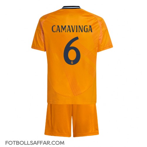 Real Madrid Eduardo Camavinga #6 Bortadräkt Barn 2024-25 Kortärmad (+ Korta byxor)